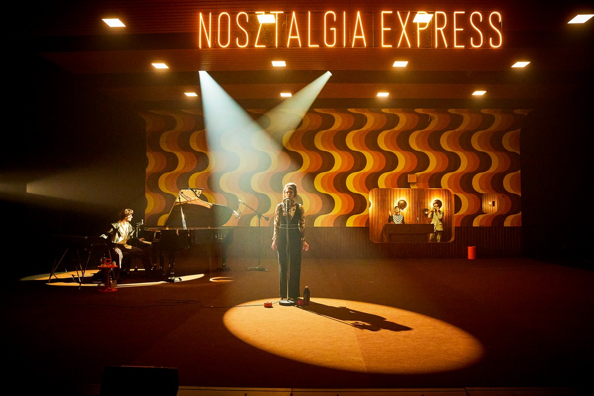 Nosztalgia Express © Christophe Raynaud de Lage
